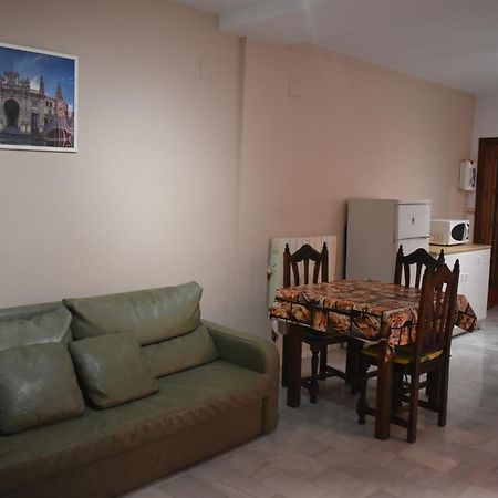 Hostal Alamare Севилья Экстерьер фото