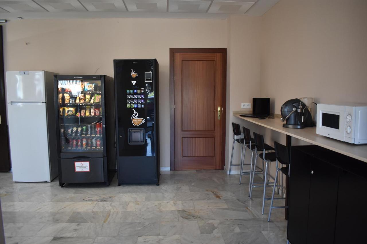 Hostal Alamare Севилья Экстерьер фото