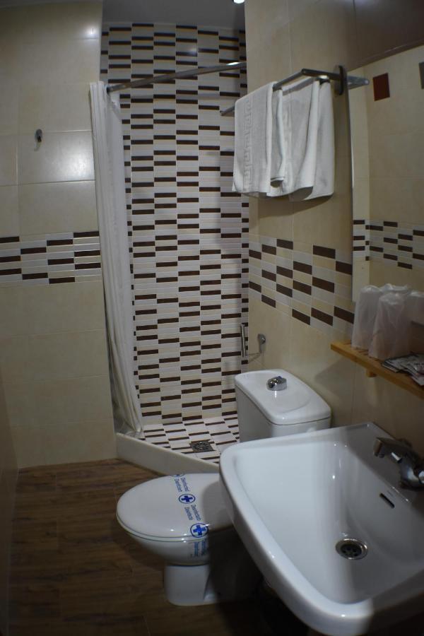 Hostal Alamare Севилья Экстерьер фото