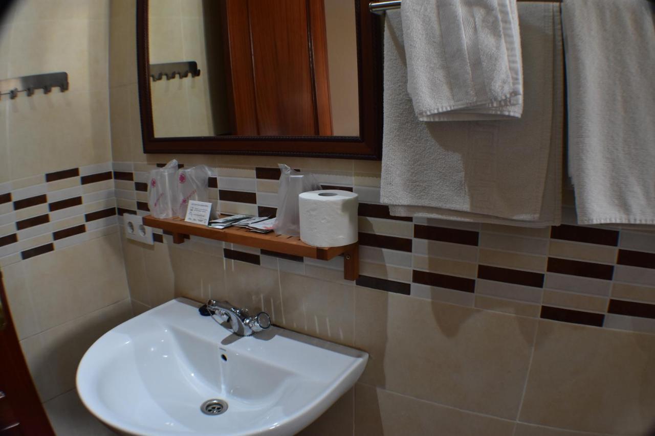 Hostal Alamare Севилья Экстерьер фото