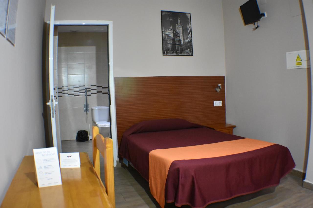Hostal Alamare Севилья Экстерьер фото