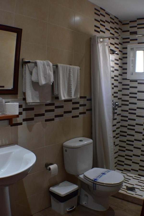 Hostal Alamare Севилья Экстерьер фото