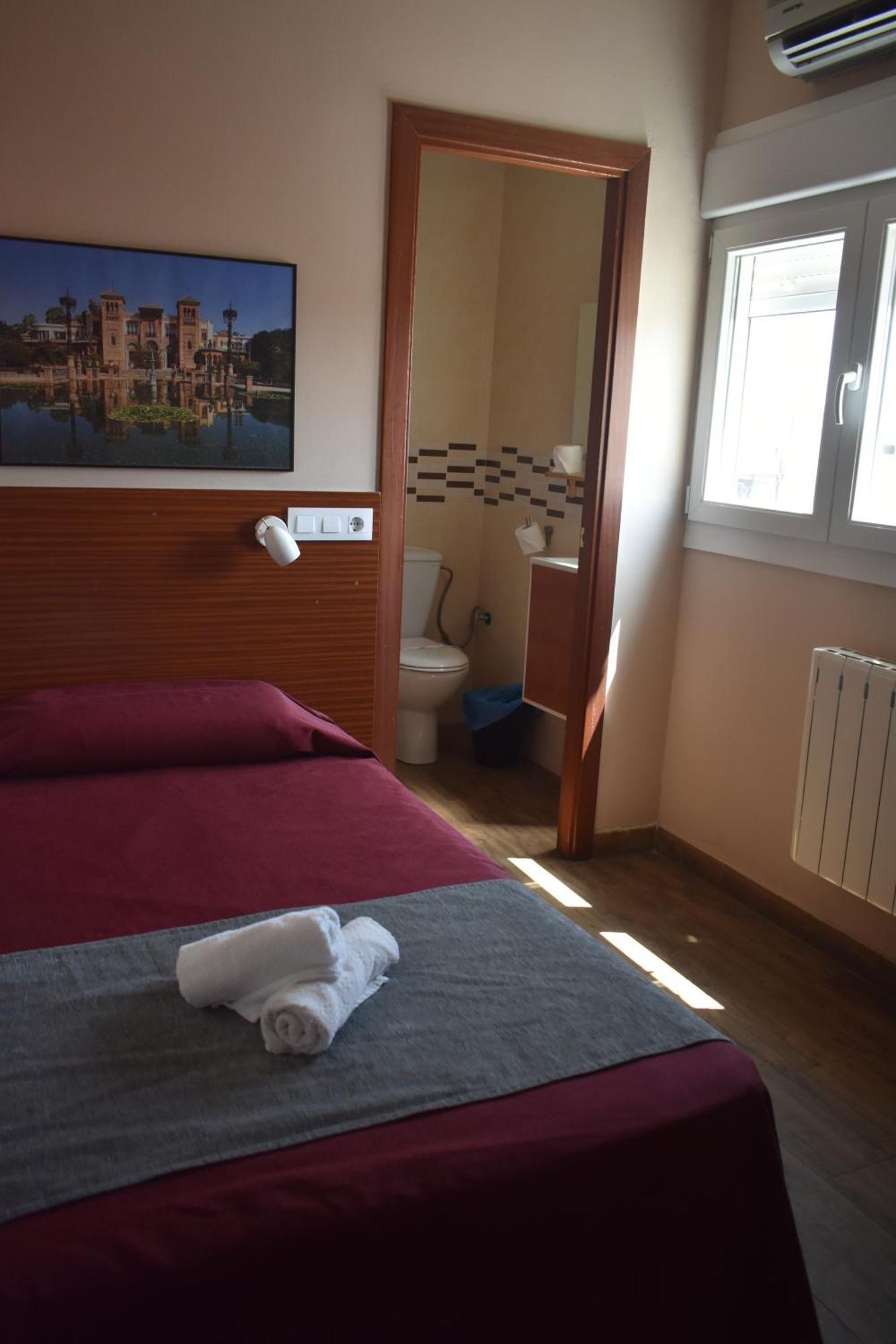 Hostal Alamare Севилья Экстерьер фото