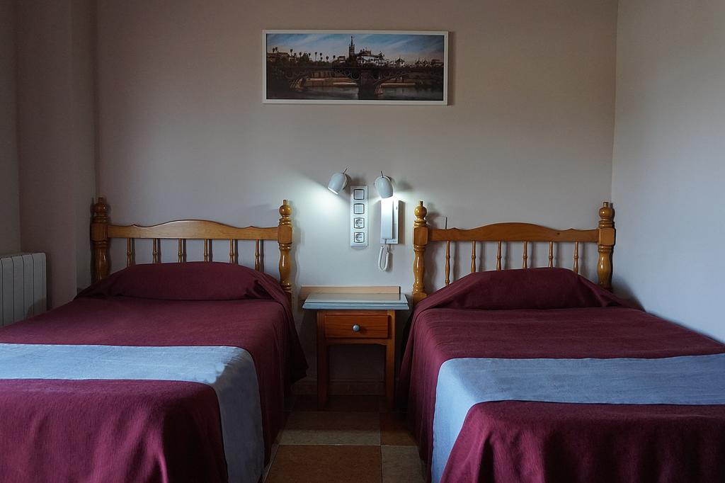 Hostal Alamare Севилья Экстерьер фото