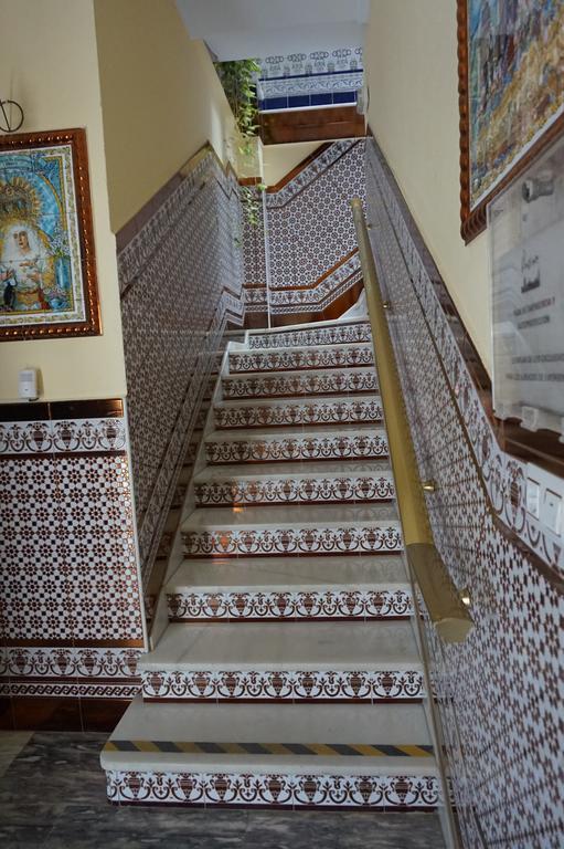 Hostal Alamare Севилья Экстерьер фото
